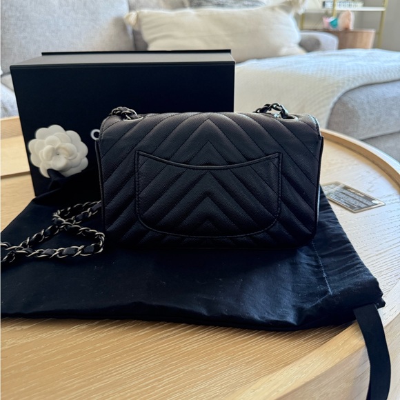 Chanel mini Rectangular in Caviar Chevron 17b iridescent - Picture 2 of 16